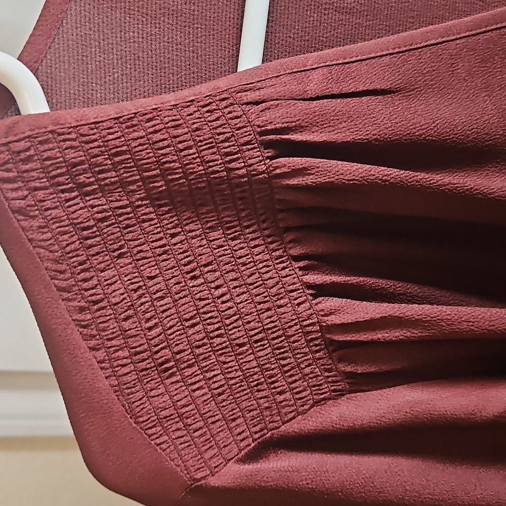 Express V-Neck Blouse - Picture 3 of 6